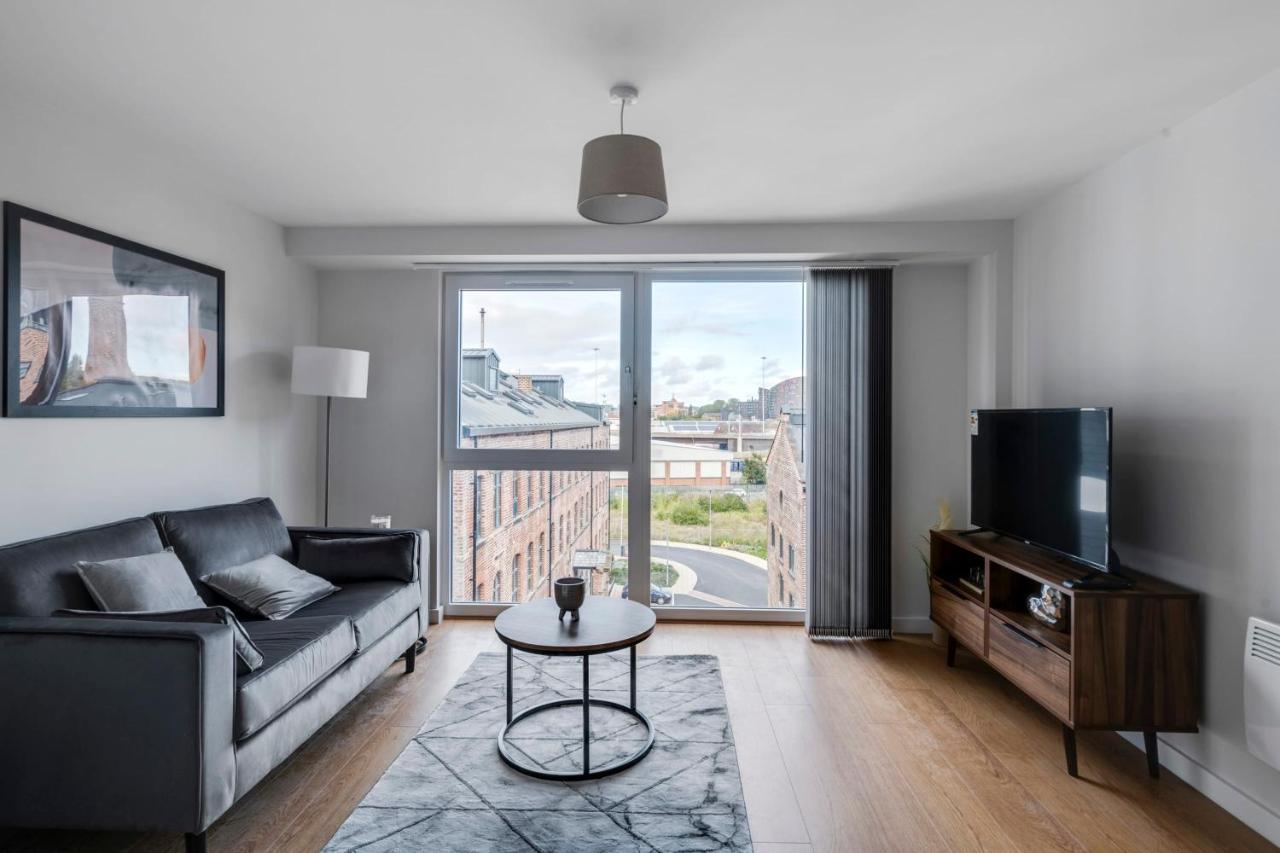 Spacious 1 Bedroom Apartment In A Converted Mill Leeds  Exterior photo